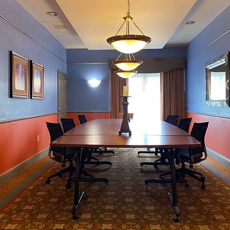 La Quinta By Wyndham Islip - Macarthur Airport Bohemia Экстерьер фото