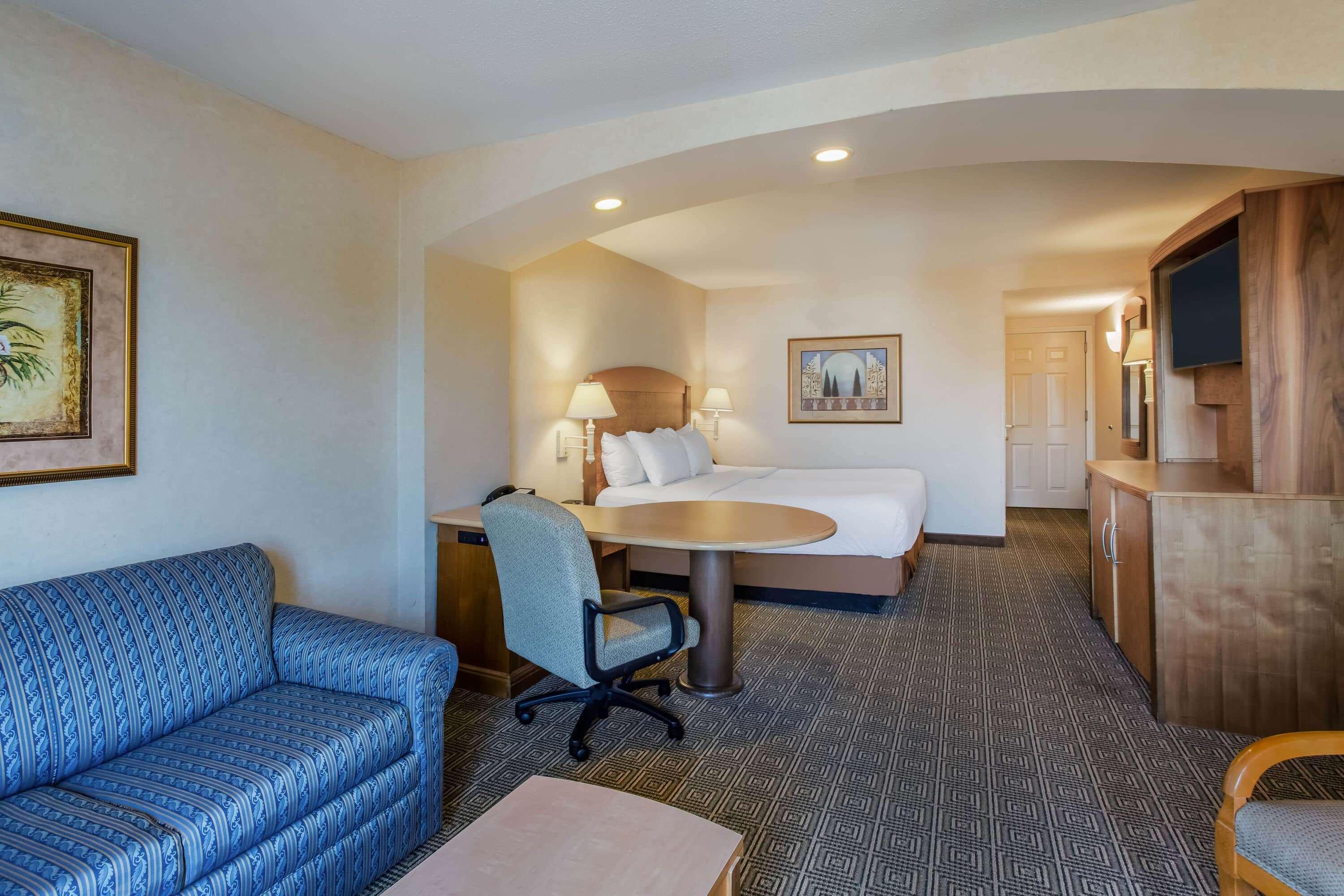 La Quinta By Wyndham Islip - Macarthur Airport Bohemia Экстерьер фото