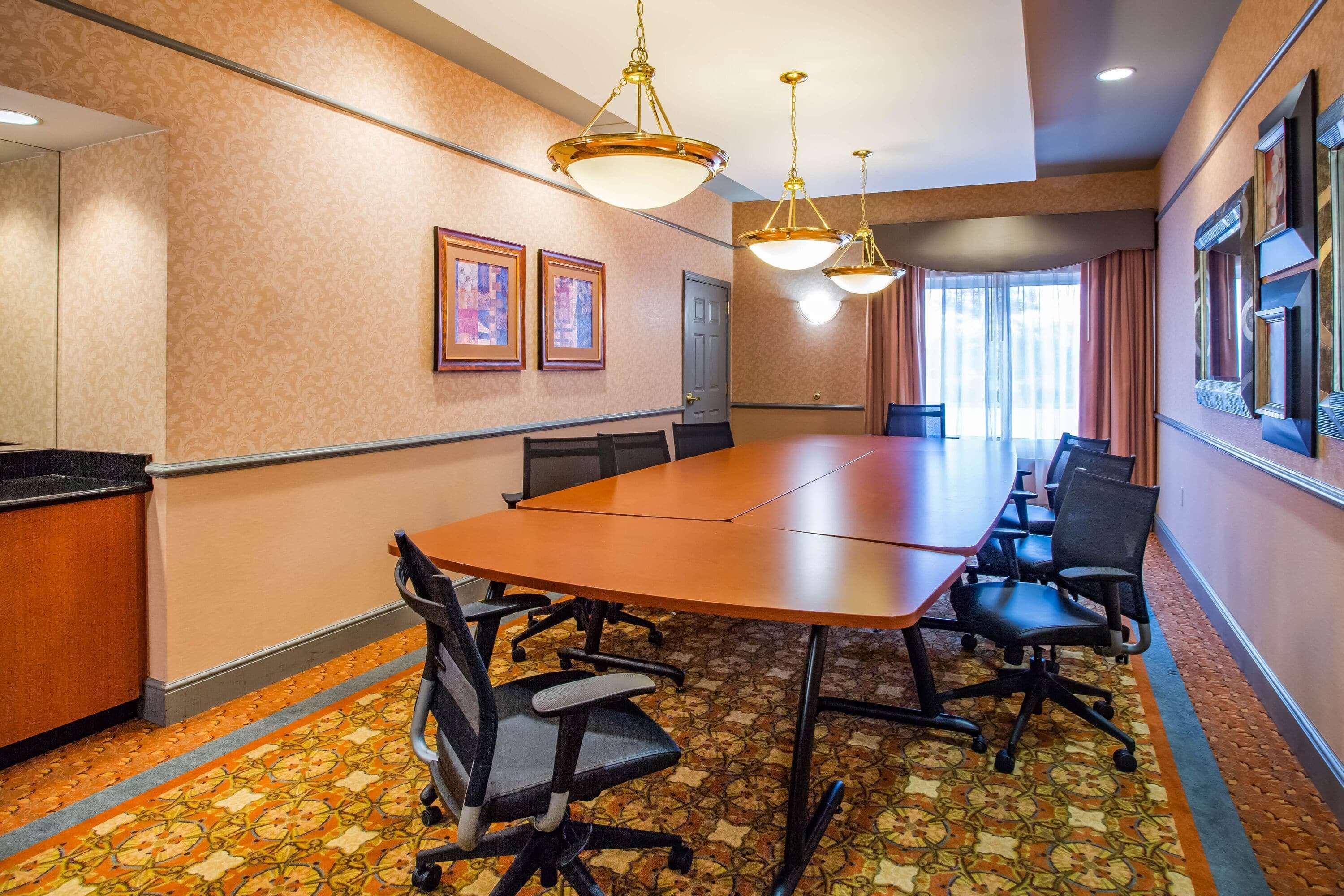 La Quinta By Wyndham Islip - Macarthur Airport Bohemia Экстерьер фото