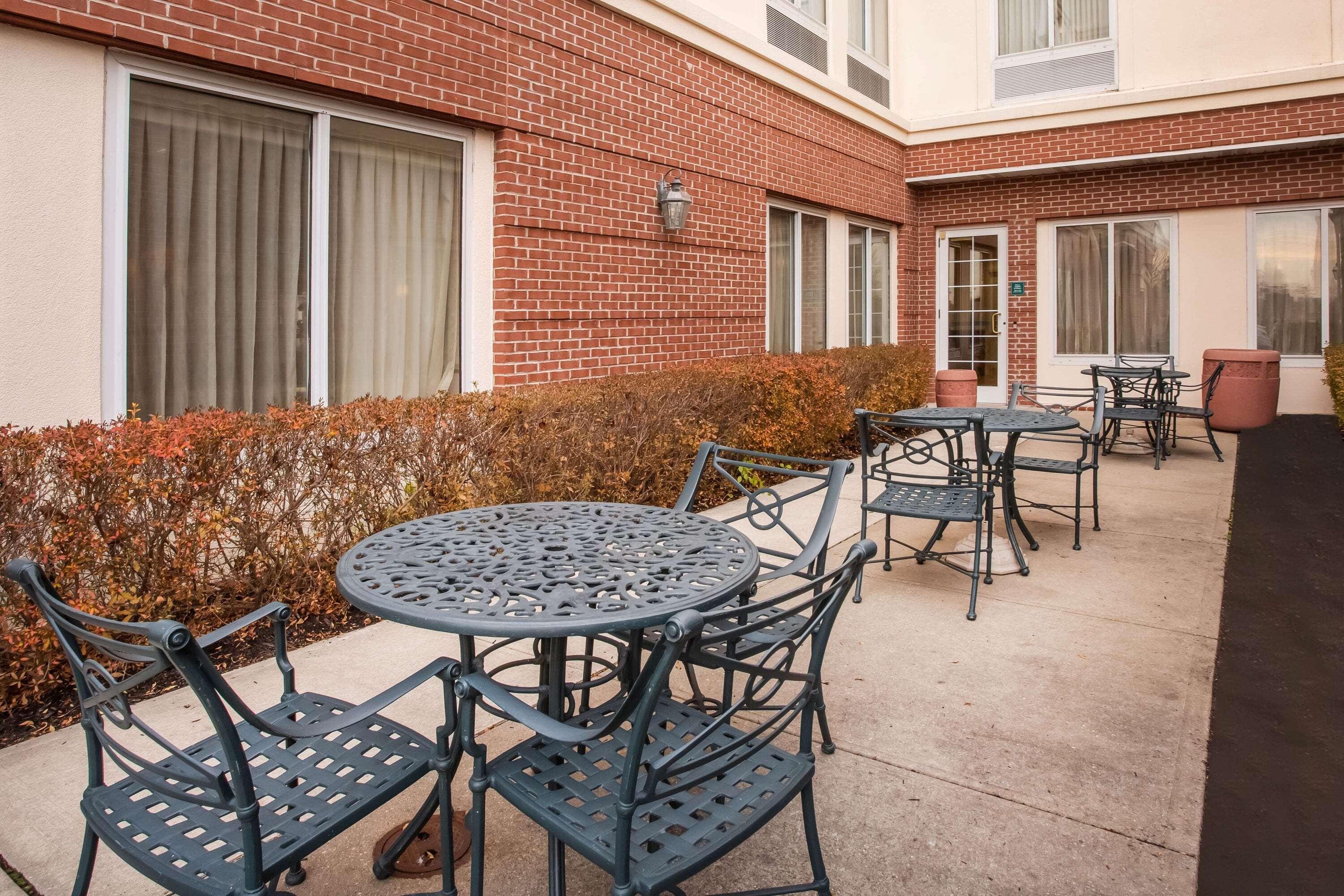 La Quinta By Wyndham Islip - Macarthur Airport Bohemia Экстерьер фото