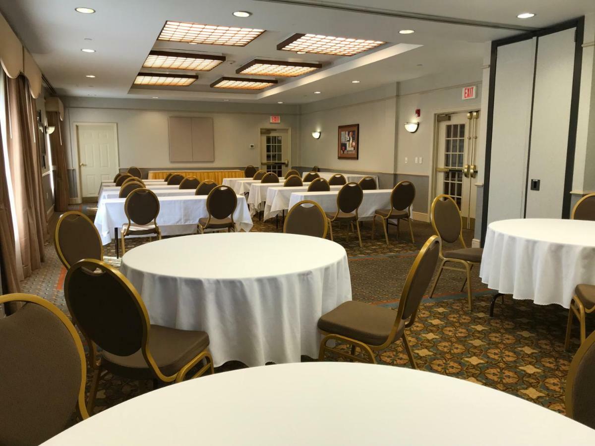 La Quinta By Wyndham Islip - Macarthur Airport Bohemia Экстерьер фото